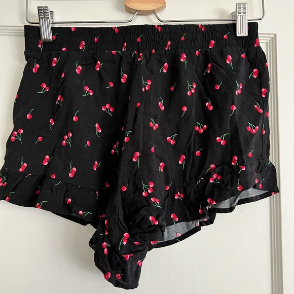 Forever 21 Pants - Forever 21 summer shorts, womens medium